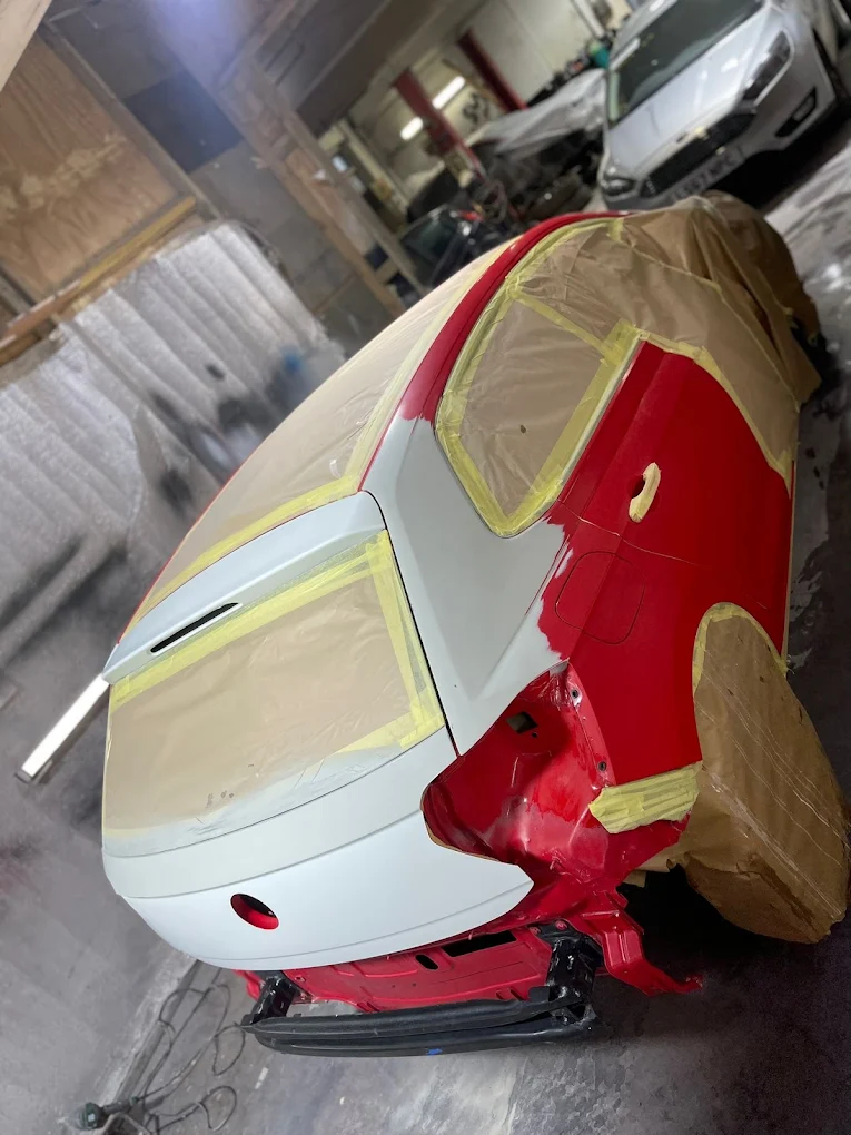 Alfa Romeo, custom two-tone respray